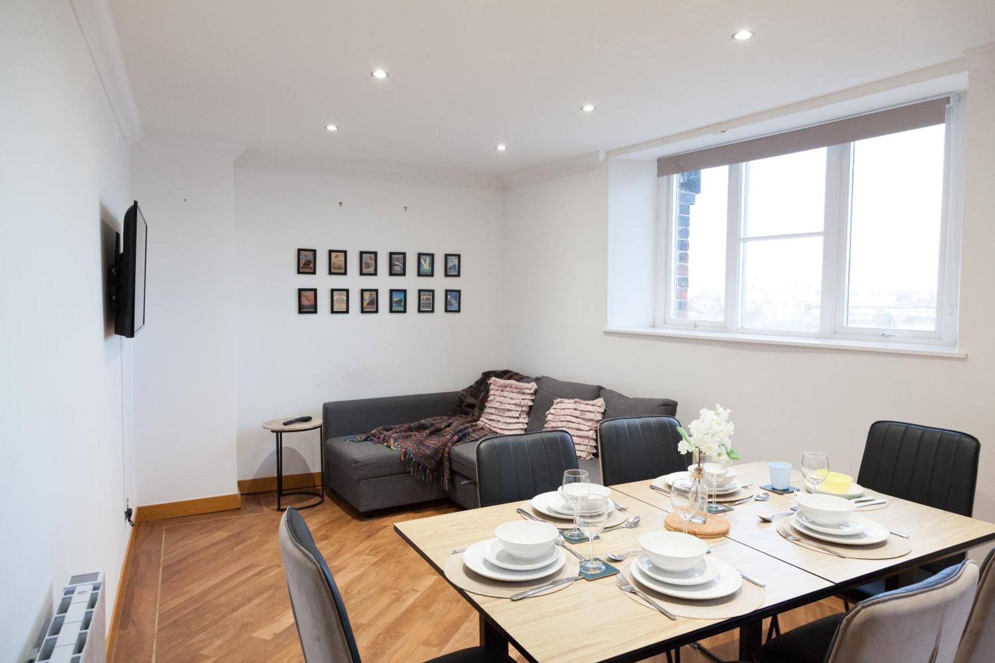 Weekly & Monthly Stays In Penthouse For Contractors Or Leisure Single Or Superking Beds Available Birkenhead Esterno foto