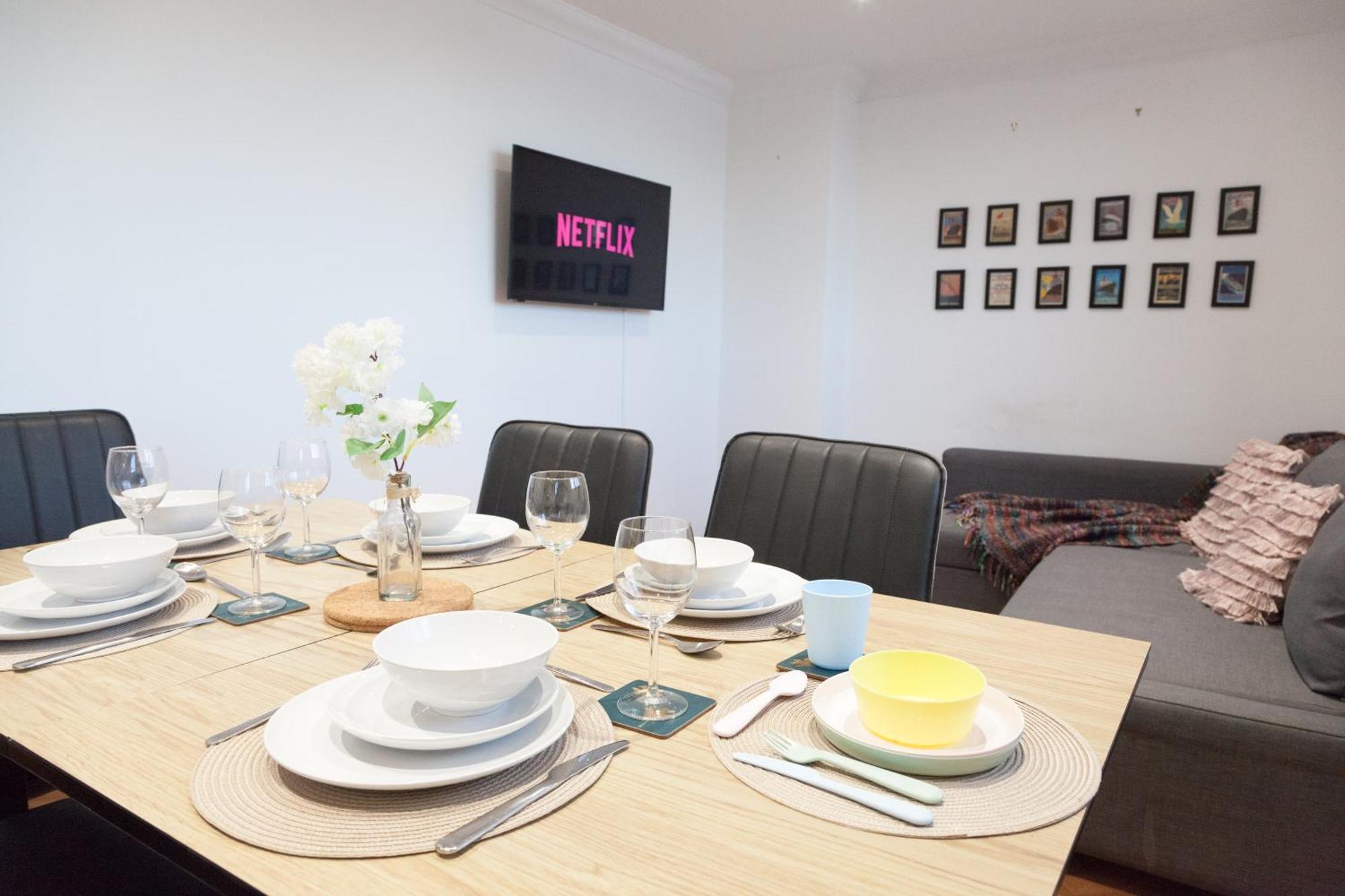 Weekly & Monthly Stays In Penthouse For Contractors Or Leisure Single Or Superking Beds Available Birkenhead Esterno foto